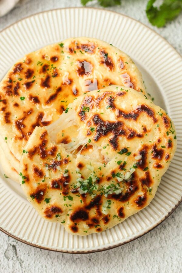 CHEESE GARLIC NAAN