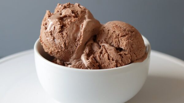 CHOCOLATE ICE CREAM